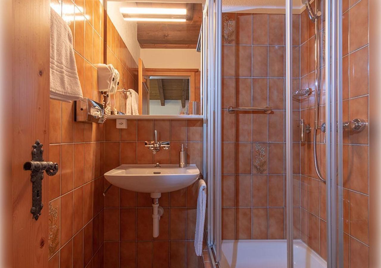 Madrisa Lodge Klosters Room photo